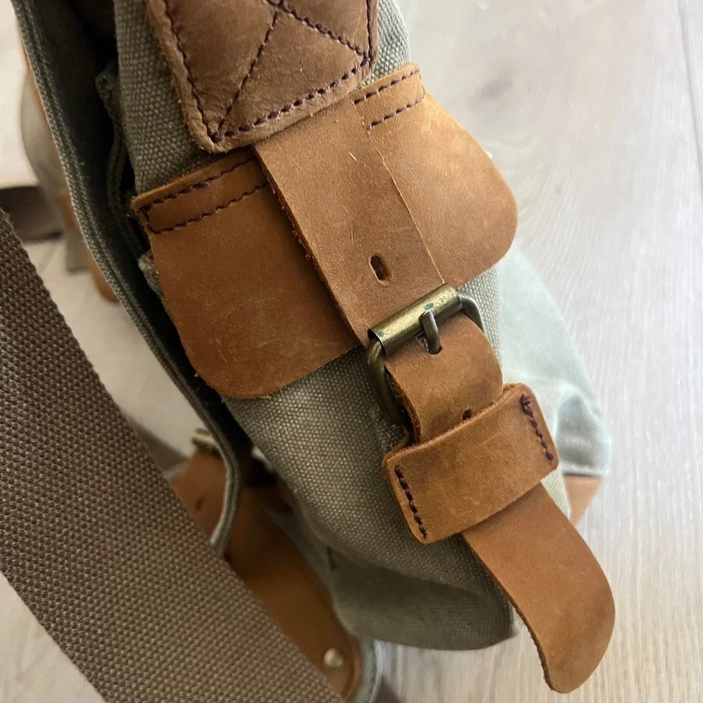 Sechunk Vintage Military Leather Canvas Laptop Bag Messenger BagKhaki Green